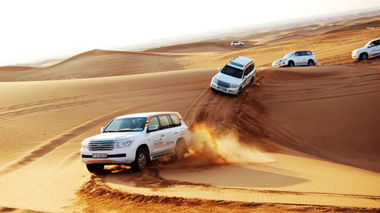 Captivating Desert Landscapes: An Unforgettable Journey on a Dubai Safari