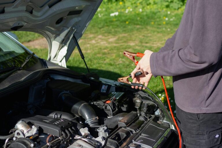 How to Repair Your Car with a Portable Electric Generator?