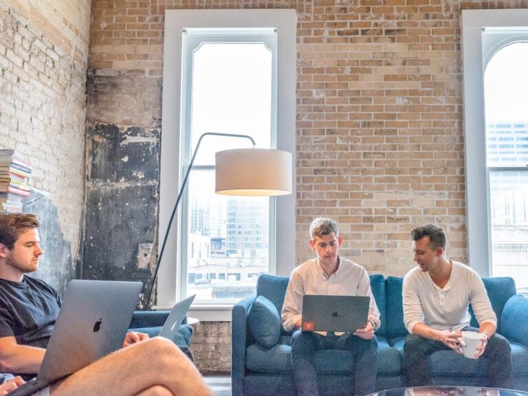 The Importance of Knowledge Management Strategy in Today’s Business Environment